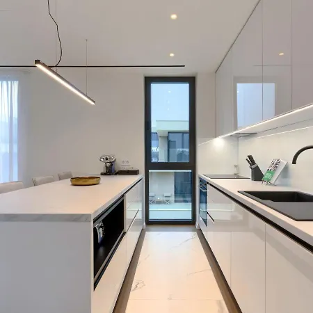 Vakantiehuis Semi-detached Crveni Vrh 1-2-3- By Interhome *