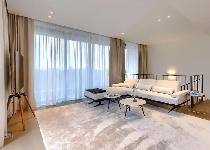 度假居 Semi-detached Crveni Vrh 1-2-3- By Interhome
