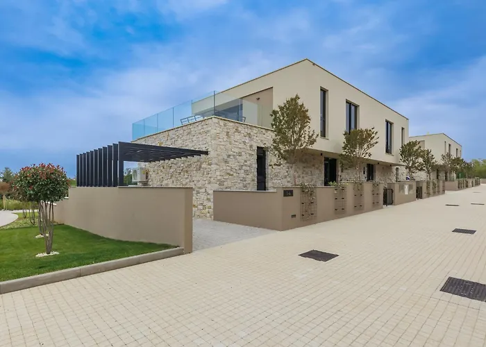 Semi-detached Crveni Vrh 1-2-3- By Interhome *